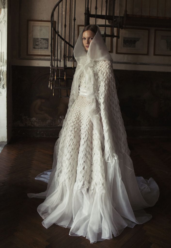 Capes-Alberta Ferretti Bridal SS17 Wedding dress bridal trends